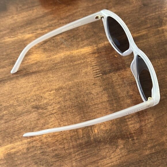 Prive Revaux The Lexi Blue Polarized Sunglasses-OS - Picture 11 of 12